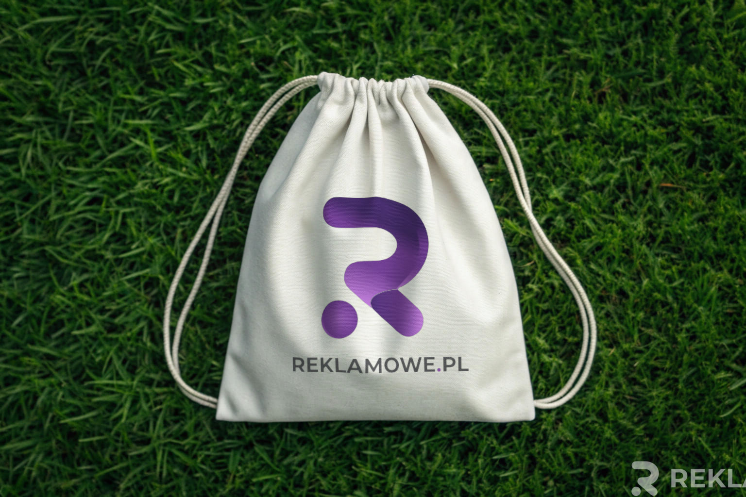 Worki reklamowe z nadrukowanymi informacjami